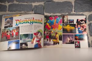A Pictorial Souvenir of Walt Disney's Disneyland (05)
